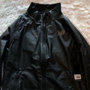 new balance max intensity jacket